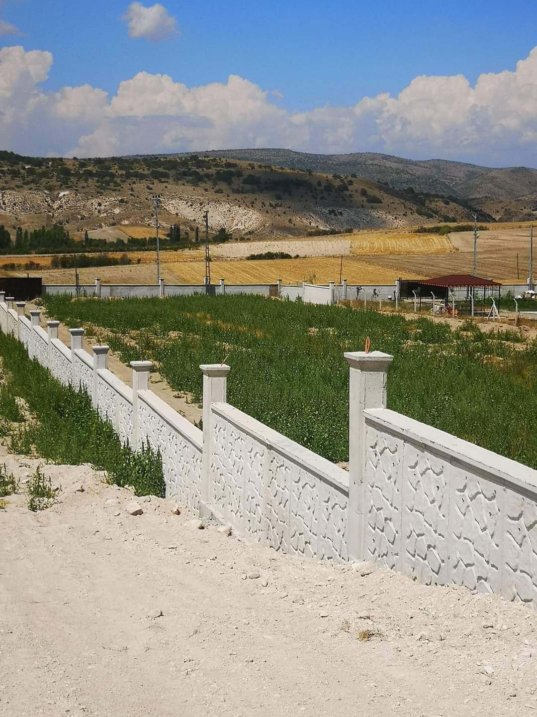 Bahçe Duvarı